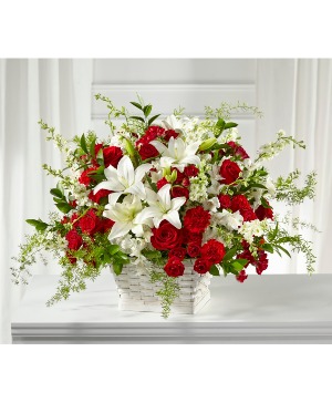 FTD Sentiments of Love Arrangement S5305