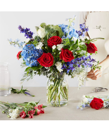 FTD Star Spangled  in Granbury, TX | Domino's Blooms