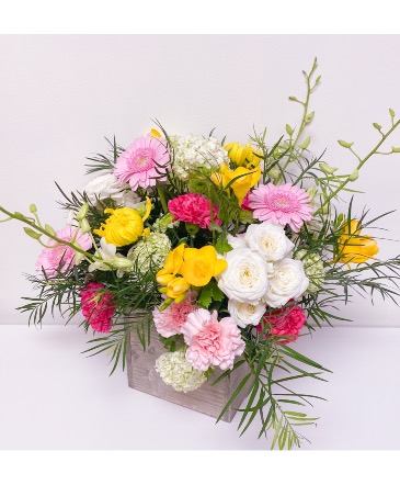 Best Wishes  Bouquet  in Osoyoos, BC | POLKA DOT DOOR