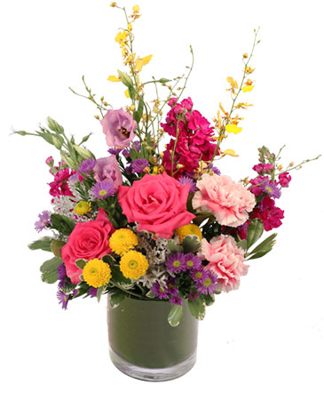 Fun Fuchsia Floral Design in Trenton, ON | Designs by Alexis Rose