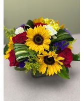 FUN & SUN GLASS VASE ARRANGEMENT