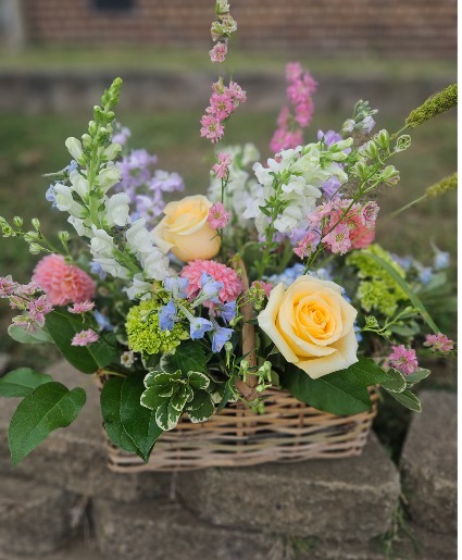 Garden basket of blooms Fresh flowers