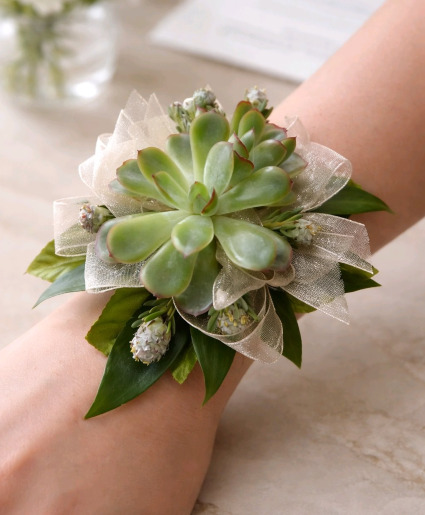 GARDEN GIRL Corsage