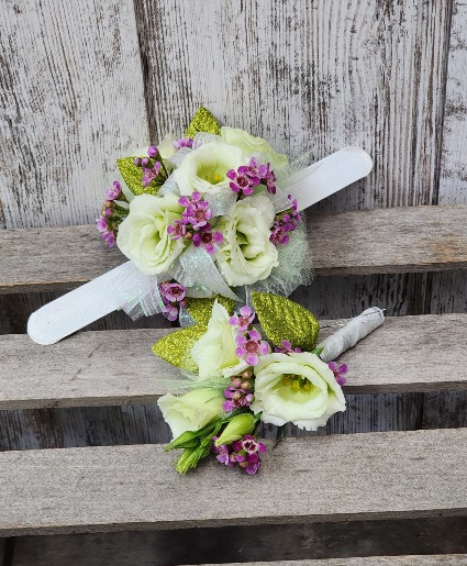 Garden Shimmer Wrist Corsage 