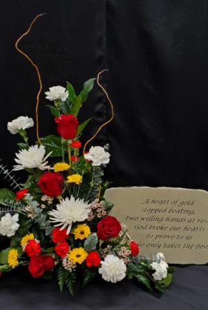 Garden stone keepsake w flowers  Sympathy 