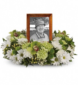 Garden Wreath Memorial Urn Surround