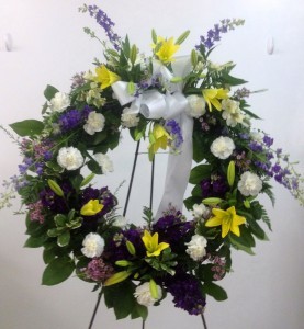 Garden Wreath Standing Wreath in Darien, CT | DARIEN FLOWERS