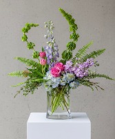 Gardens Grace for Mom Vase Arrangement 