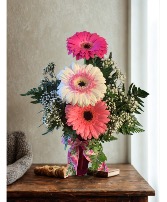 Gerbera Daisy Bud Vase (*Everyday Best Seller)
