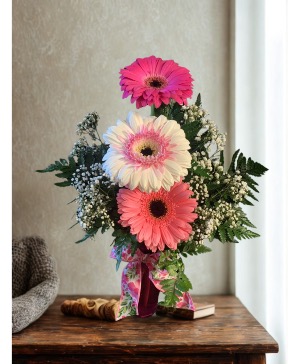 Gerbera Daisy Bud Vase (*Everyday Best Seller)