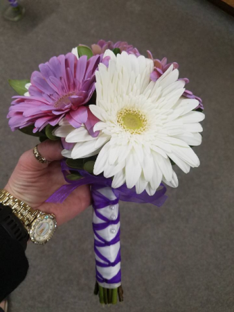 Gerbera Daisy Handtied Bouquet 