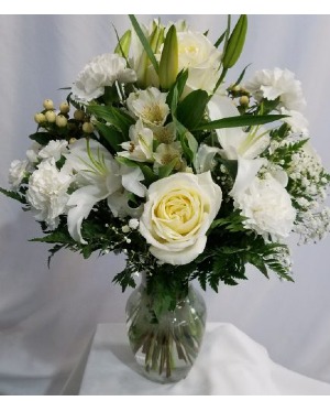 Gesture of Love White FHF-S6412 Fresh Flower Arrangement 