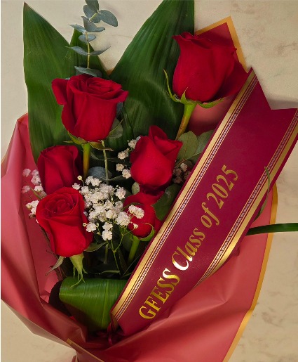 GFESS class 2025 x 6 Red Roses Arm bouquet 