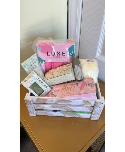 LUXURY SPA CRATE FOR MOM GIFT ITEM