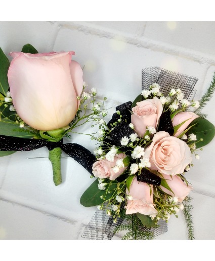 Girlie Elegance Corsage