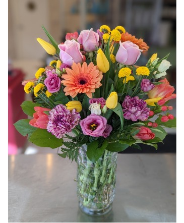 Glenndalicious Spring Change Vase Vase in Halifax, NS | BLOSSOM SHOPS