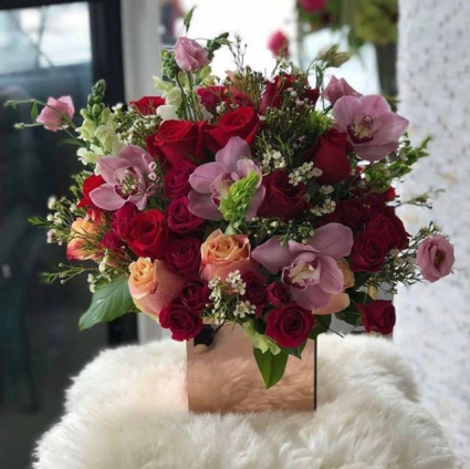  Glorious Day Vase Arrangement 