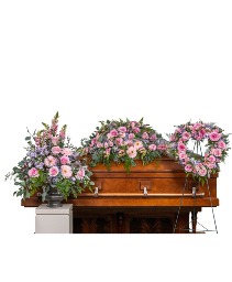 Glorious Garden Trio with Heart Sympathy