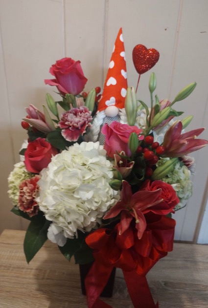 Valentine Gnome arrangement Fresh mix