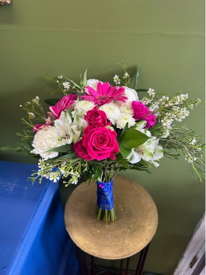 GO FUCHSIA bqt FLOWERS hand tied prom bouquet /HOMECOMING