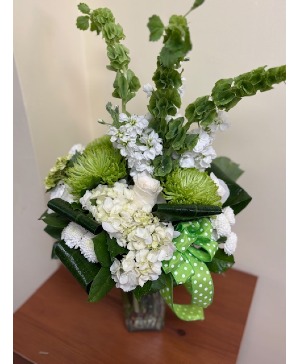 GOING GREEN VASE ARRANGEMENT
