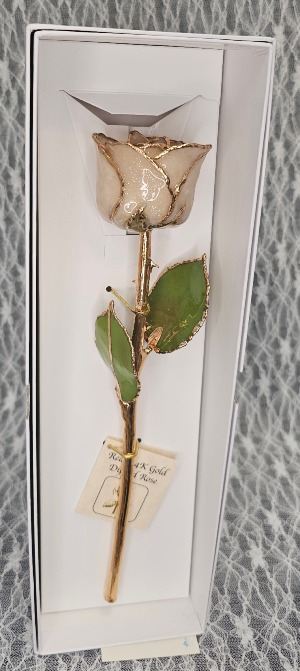 Gold Dipped Rose in White Diamond 