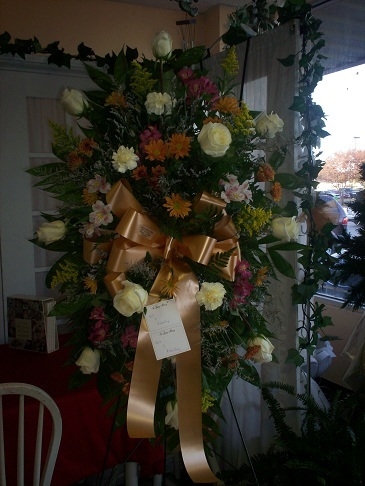 GOLDEN EMBRACE Funeral Flowers