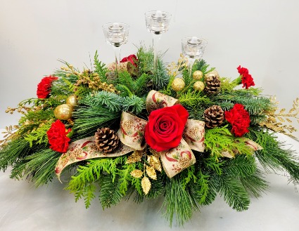C5 Golden Lights Long & Low Centerpiece