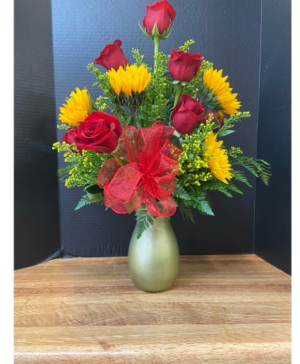 Golden Roses & Sunflowers  Vase arrangement 