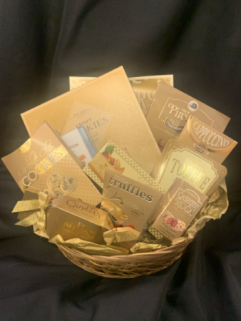 Golden Snacker Gourmet Basket