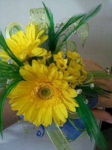 Golden Wristlet or Corsage
