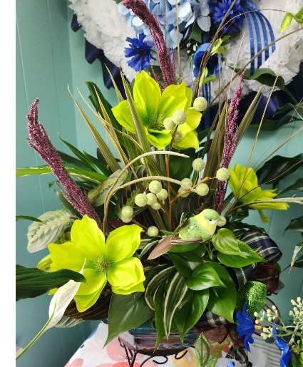 Gorgeous Dishgardens with floral accents Accent Colors Vary