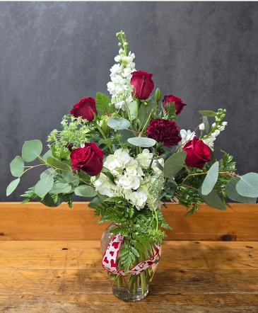 Gorgeous Large Vase Arrangement in Beloit, KS | Given Grace Floral & Decor