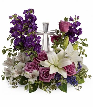 Grace and Majesty Bouquet T11E405