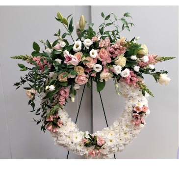 Graceful Glow Wreath - Large  in Tottenham, ON | TOTTENHAM FLOWERS & GIFTS