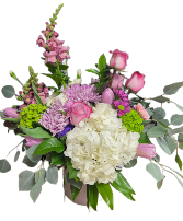Graceful Magestry Fresh arrangement
