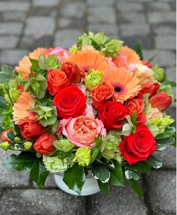 Graceful Petals Vase in Warner Robins, GA | The Flower Truck