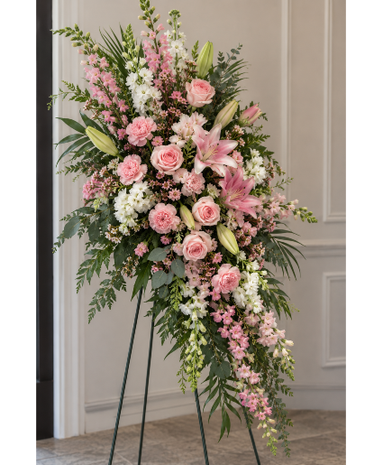Graceful Tribute Spray  