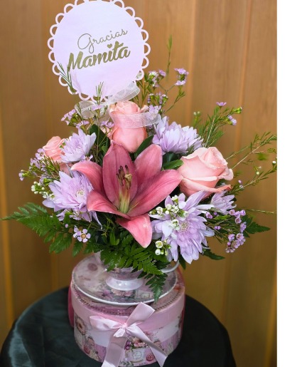 Gracias Mamita  Floral Teacup with Saucer