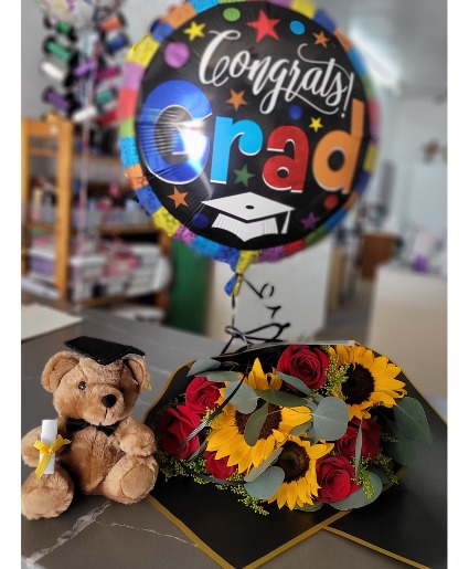 Graduation combo bouquet balloon and bear Graduation 