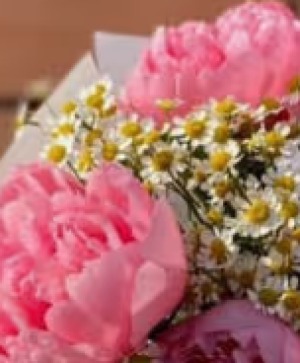 Graduation deluxe wrapped bouquet/ laydown bouquet Designer's Choice