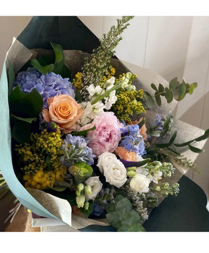 Graduation Wrap-Large Wrapped Bouquet