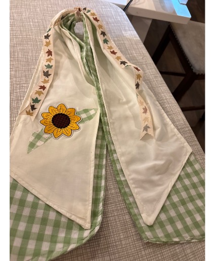 Green w Sunflower Wreath Sash