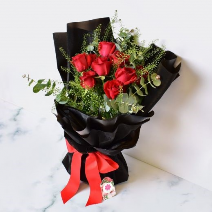 1/2 Dozen LS Roses Cut Bouquet
