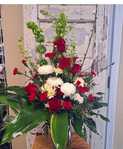  Red and White Cheer Rose arrangement