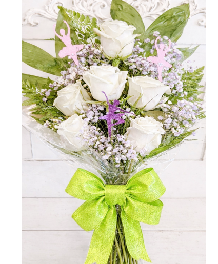 Half dozen white roses  Presentation bouquet 