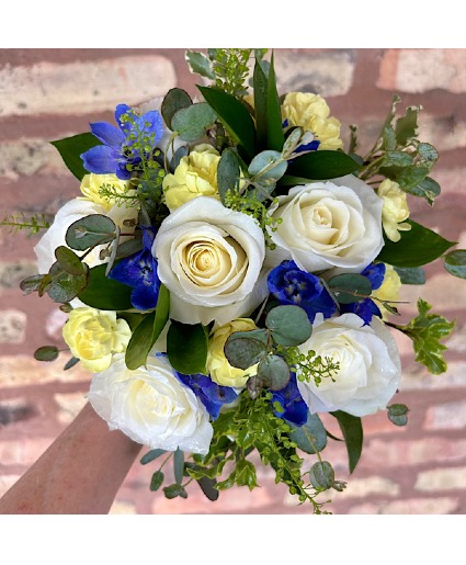 Hand Tied 1 Hand Tied/ Nosegay