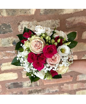 Hand Tied 5 Hand Tied/ Nosegay