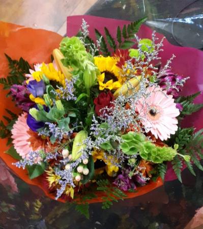 Hand-tied bouquet 