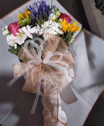 Hand Tied Bouquet  in Bryan, TX | AFFORDABLE FLORALS ONLINE